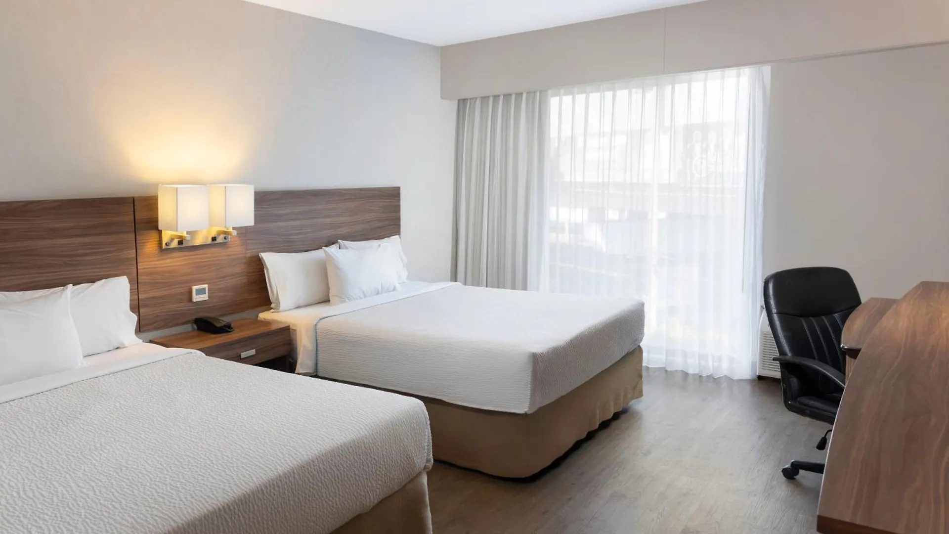 Courtyard by Marriott Puebla Las Animas