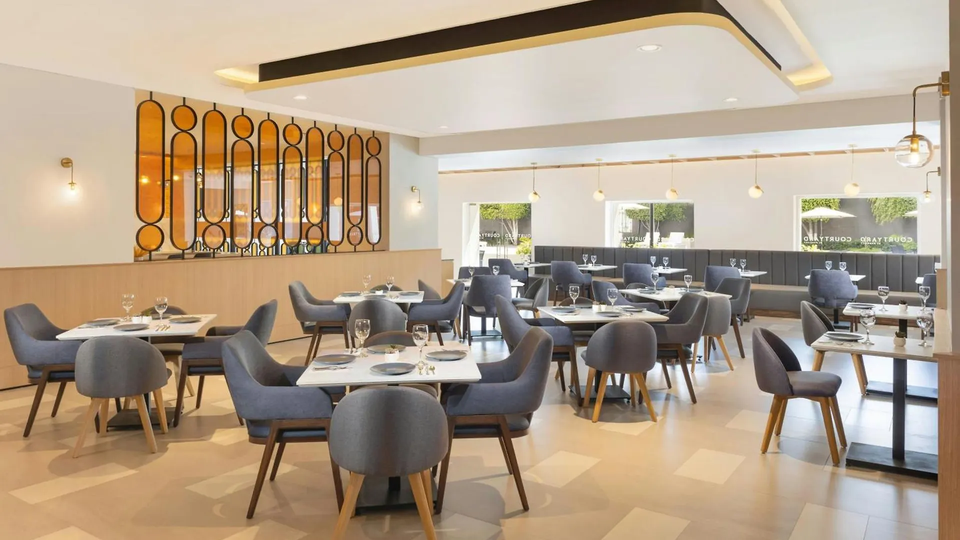 Courtyard By Marriott Puebla Las Animas 4*,  Meksika