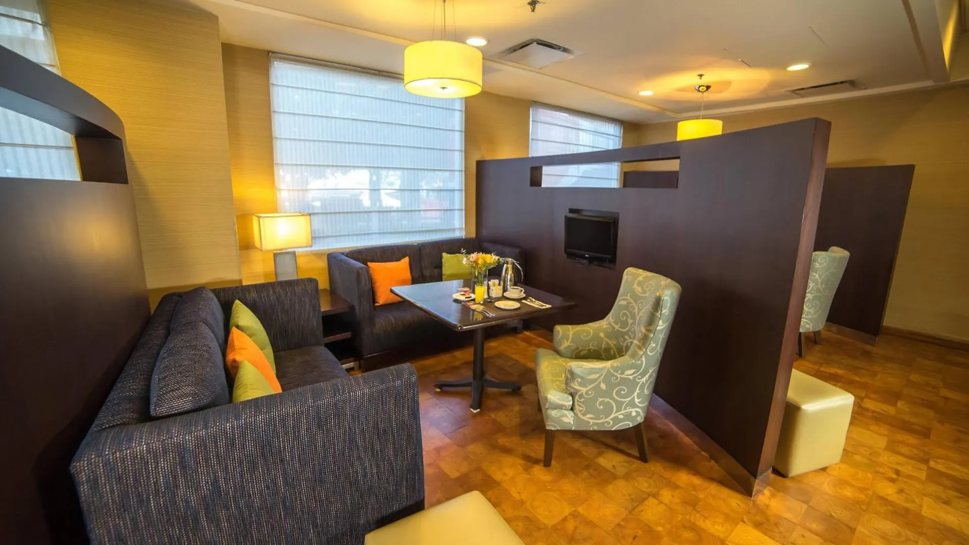 Courtyard by Marriott Puebla Las Animas 4*,  México